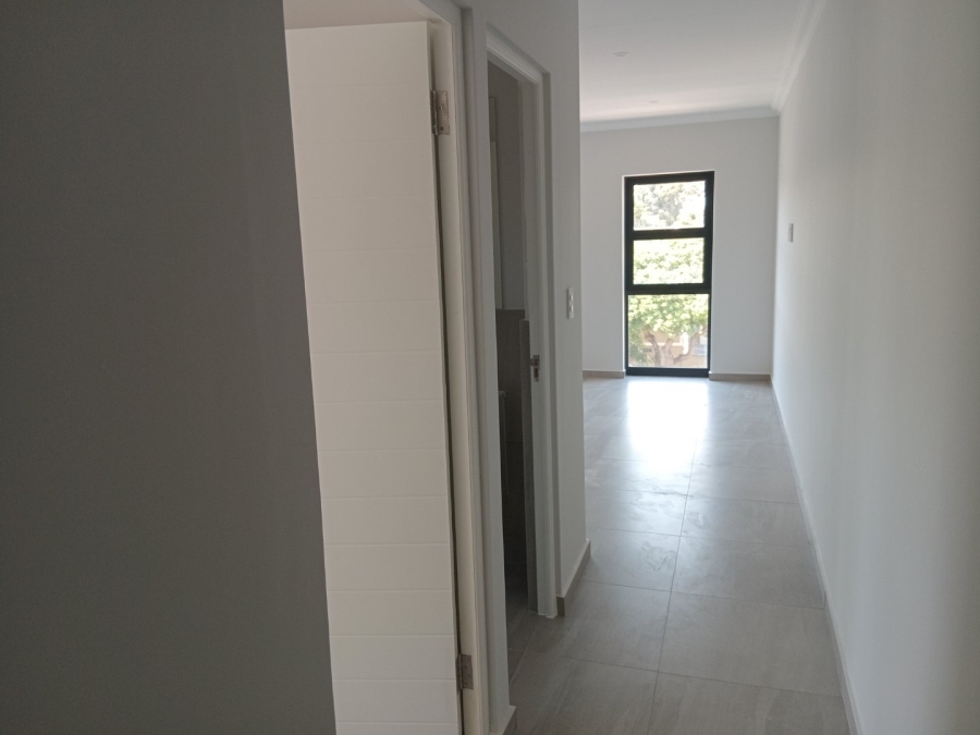 1 Bedroom Property for Sale in Table View Western Cape